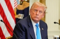 ترامب يعرب عن إمكانية تطبيع العلاقات التجارية مع روسيا