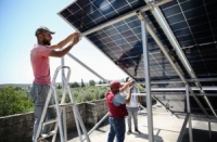 مؤسسة الآغا خان ــ سوريا تركب أنظمة ضخ مياه بالطاقة الشمسية في حماة وطرطوس