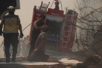 إصابة ثلاثة من عناصر الدفاع المدني خلال إطفاء حريق بغابات جبل التركمان