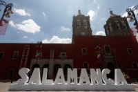 مسلحون يقتلون 11 شخصًا في ملعب كرة قدم بالمكسيك